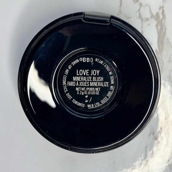 ✨HOST PICK✨ MAC Cosmetics Mineralize Blush - ‘Love Joy’ - Picture 6 of 6